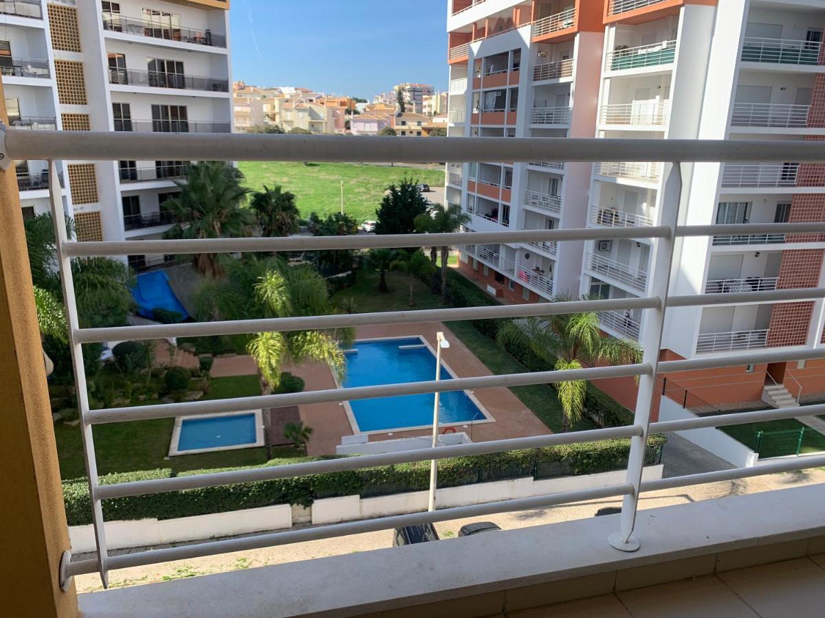 Convistaapartment With Pool Portimão Eksteriør billede