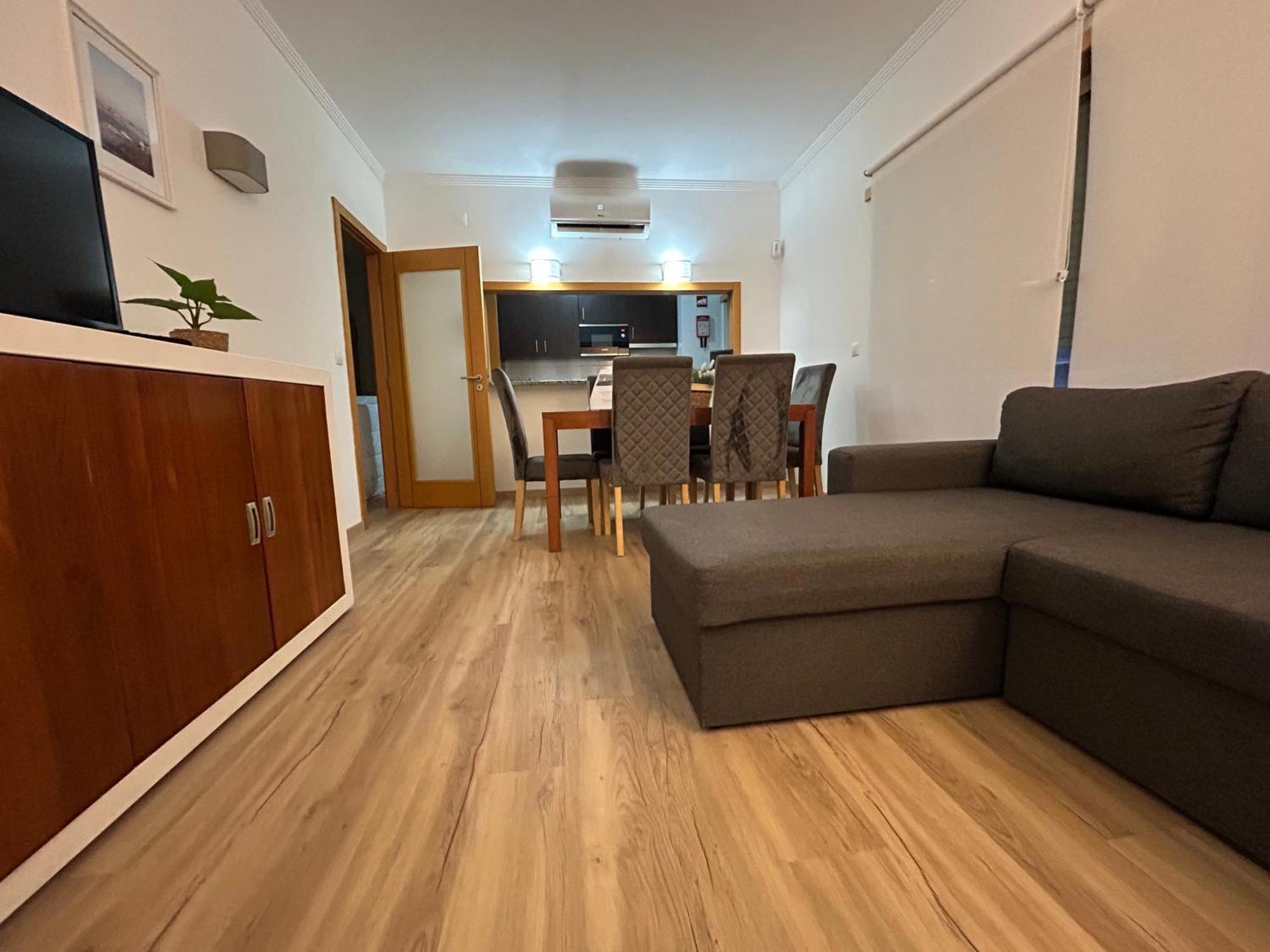 Convistaapartment With Pool Portimão Eksteriør billede